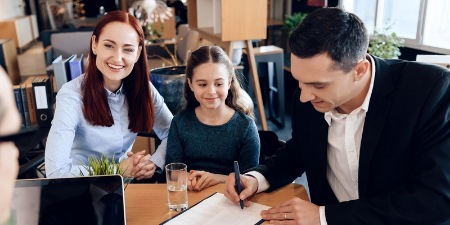 Adoption: Welche Rechte und Pflichten haben Kinder und Eltern?