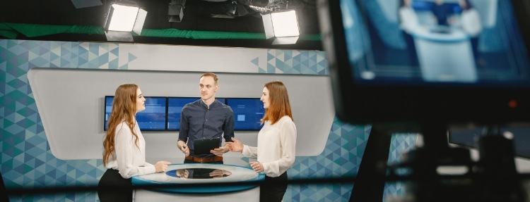 Medien und Presserecht - Interview in einem Fernsehstudio