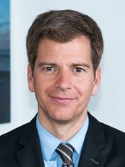 Rechtsanwalt Dr. Robert W. Kubach Düsseldorf