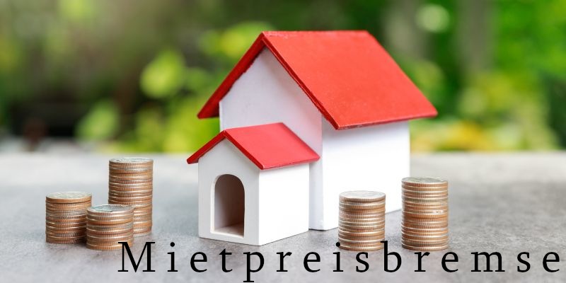 Münzstapel und ein kleines Haus, Mietpreisbremse