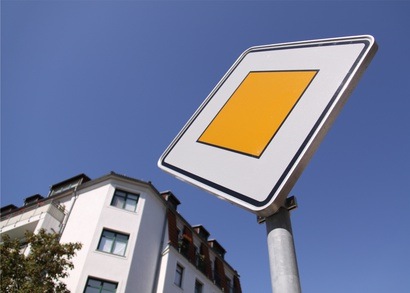 Straßenverkehr: Trifft den Beifahrer eine Erkundigungspflicht?