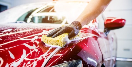 Waschstraße: Wer haftet für Schäden am Auto?